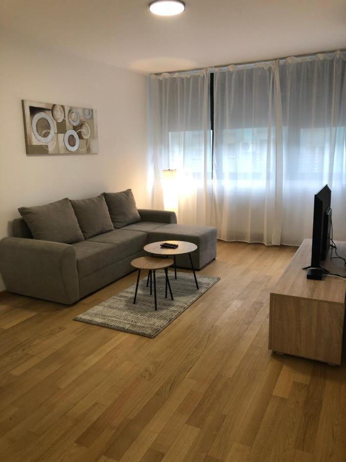 Apartment Iris Novi Sad Eksteriør bilde