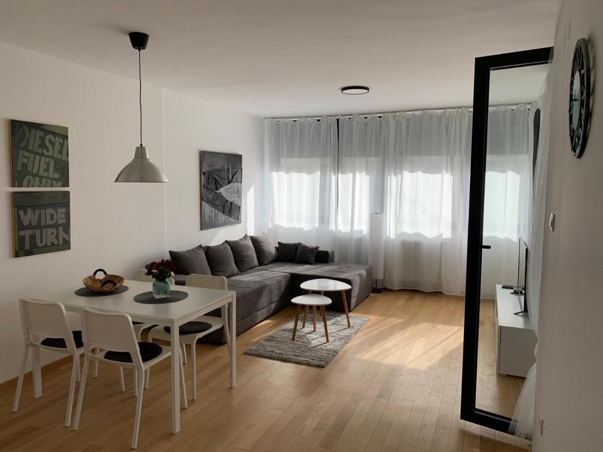 Apartment Iris Novi Sad Eksteriør bilde